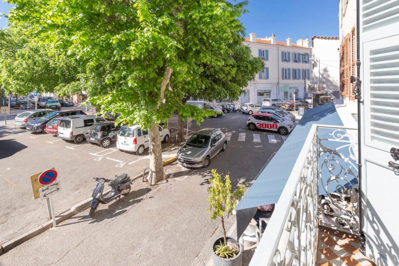 Place Amiral Barnaud Antibes Esterno foto